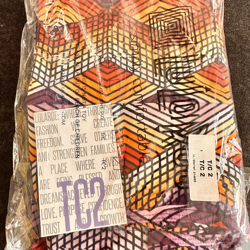 New In packaging LuLaRoe TC2